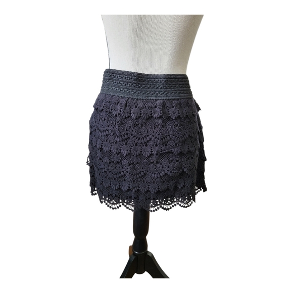 💕Multi tier 100% cotton lace mini skirt - Picture 3 of 5